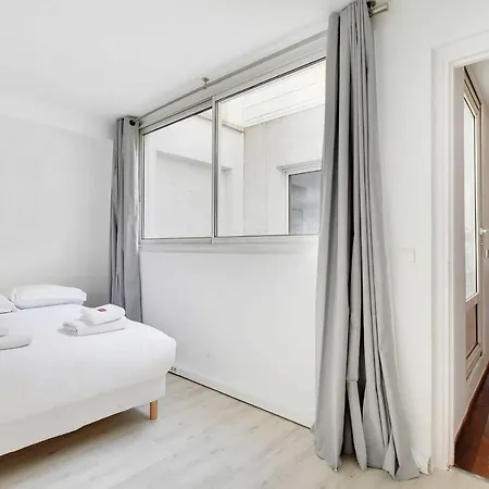 Charming 3br6p - Serres -2 דירה *