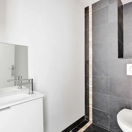 Charming 3br6p - Serres -2 דירה *